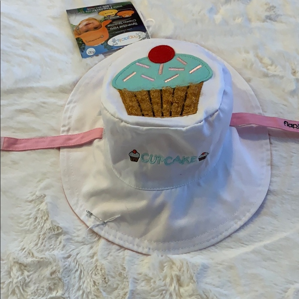 Reversible Children’s Hat with SPF protection